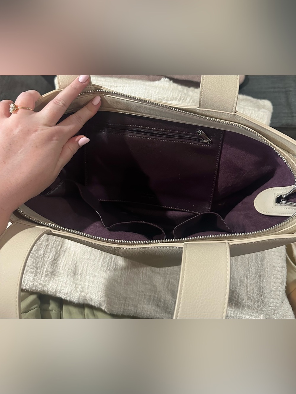 Cream Color Large Purse - Picture 2 of 2